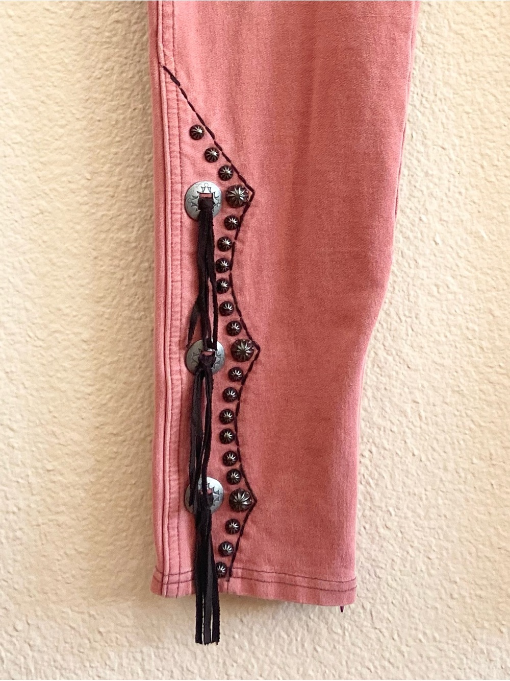 Leggings - Double D Ranch - Dusty Rose - Fringe, Conchos & Studs
Size Medium